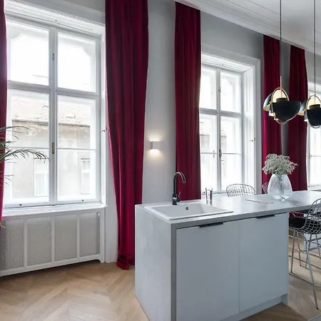 Erkel Boutique Apartment-chic Flat By Market Hall Apartament